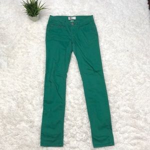 💥 5/25 sale 💥 So skinny green jeggings